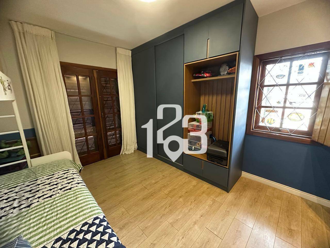 Casa à venda com 3 quartos, 210m² - Foto 24