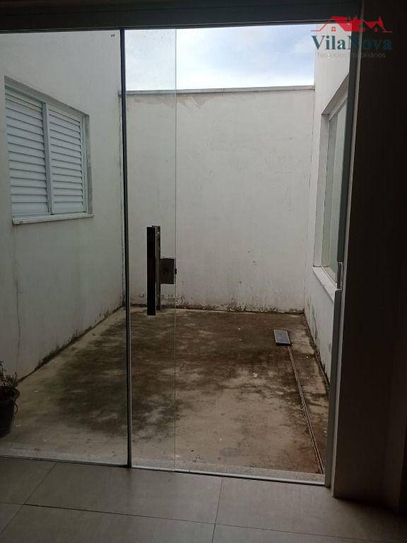 Casa à venda com 3 quartos, 199m² - Foto 5