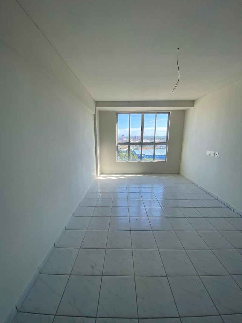 Apartamento à venda com 2 quartos, 55m² - Foto 12