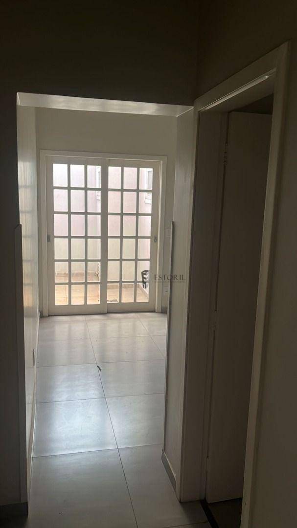 Casa à venda com 3 quartos, 200m² - Foto 6