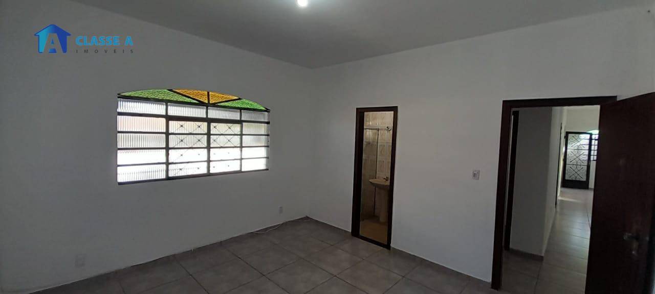 Casa à venda com 3 quartos, 256m² - Foto 13