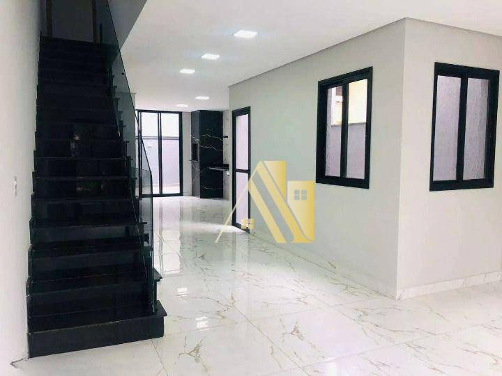 Sobrado à venda com 3 quartos, 157m² - Foto 1