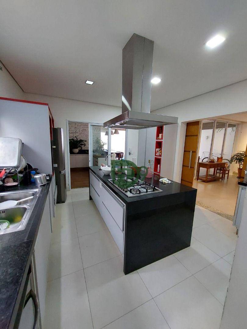 Casa à venda com 3 quartos, 281m² - Foto 5