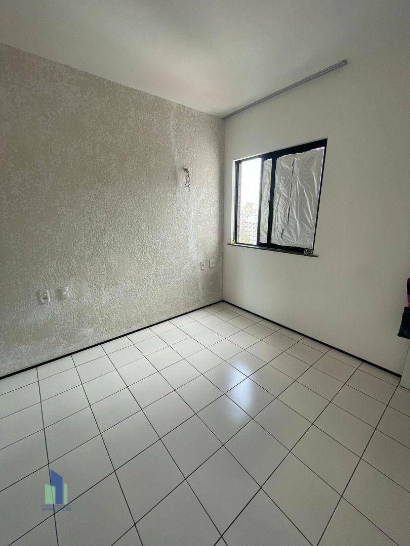 Apartamento à venda com 3 quartos, 60m² - Foto 13