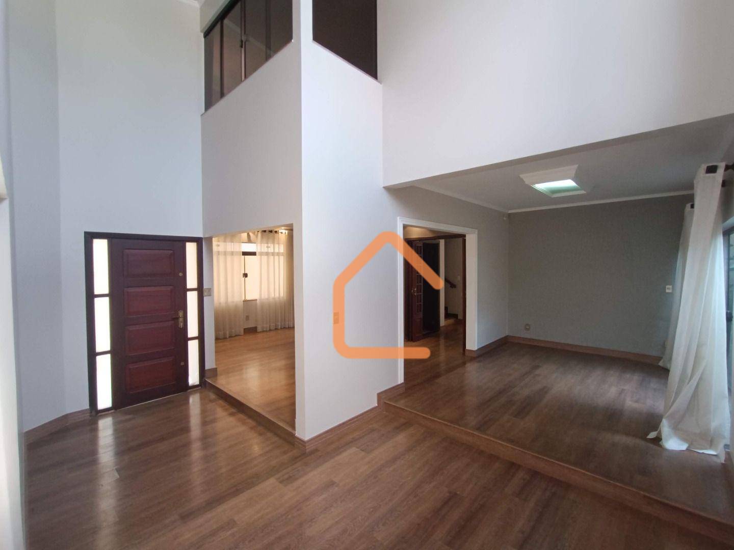 Casa para alugar com 4 quartos, 378m² - Foto 5