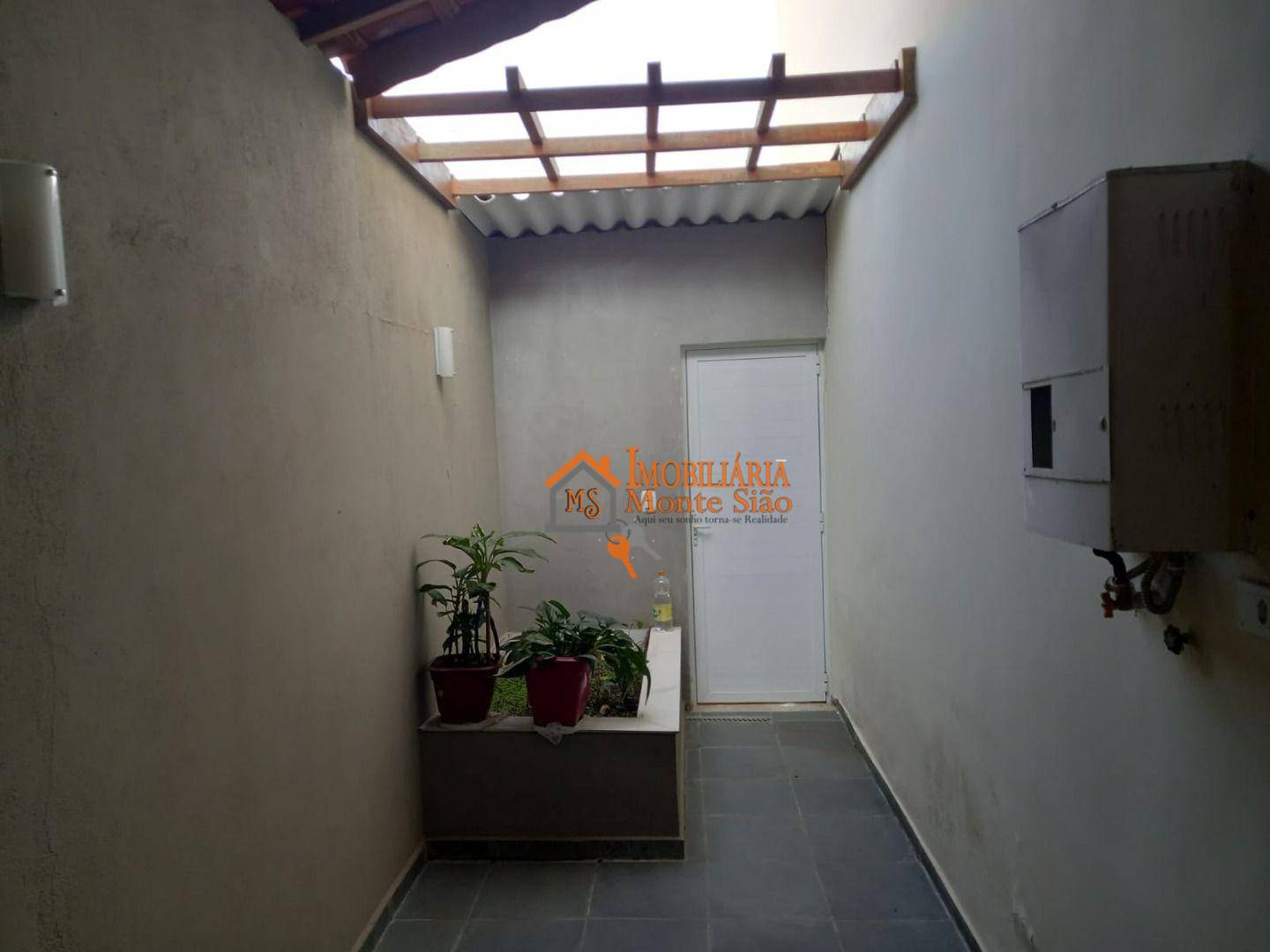 Sobrado à venda com 3 quartos, 162m² - Foto 2