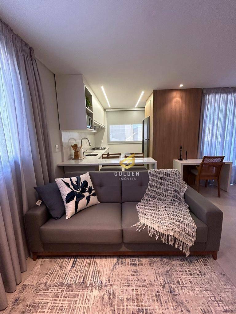 Apartamento à venda com 3 quartos, 132m² - Foto 2