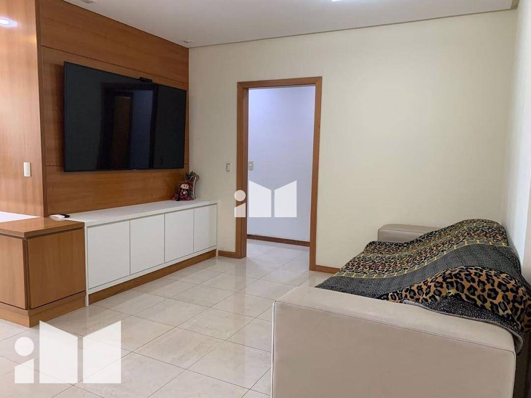 Apartamento à venda com 4 quartos, 208M2 - Foto 2