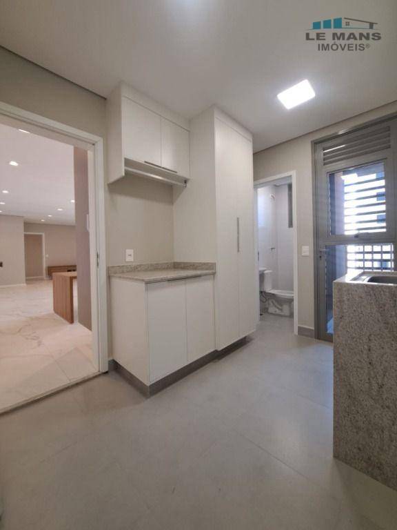 Apartamento para alugar com 3 quartos, 166m² - Foto 19