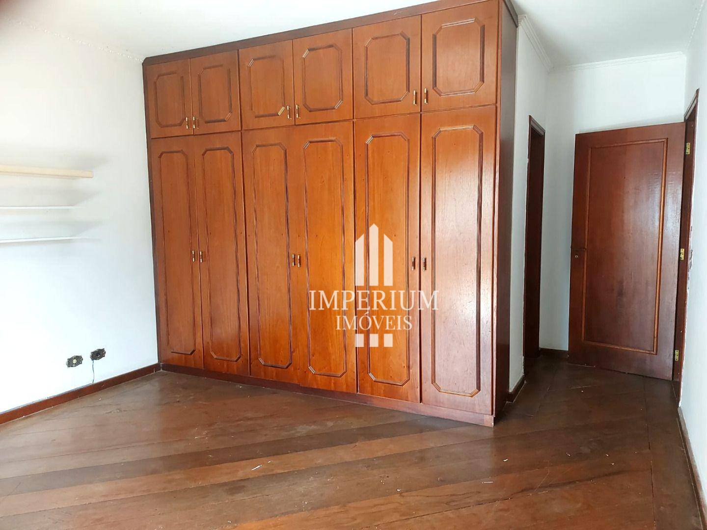 Sobrado à venda com 4 quartos, 352m² - Foto 18