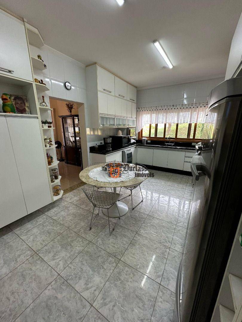 Sobrado à venda com 4 quartos, 330m² - Foto 24