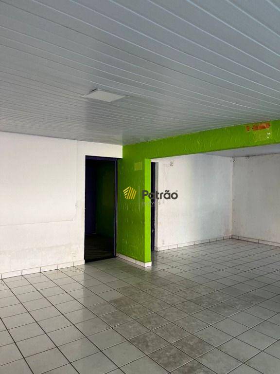 Casa para alugar com 3 quartos, 420m² - Foto 3