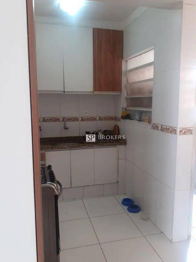 Apartamento à venda com 2 quartos, 79m² - Foto 4