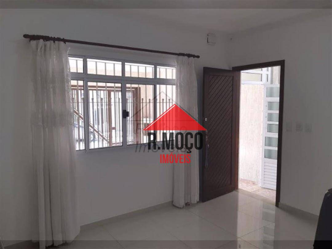 Sobrado à venda com 2 quartos, 216m² - Foto 2