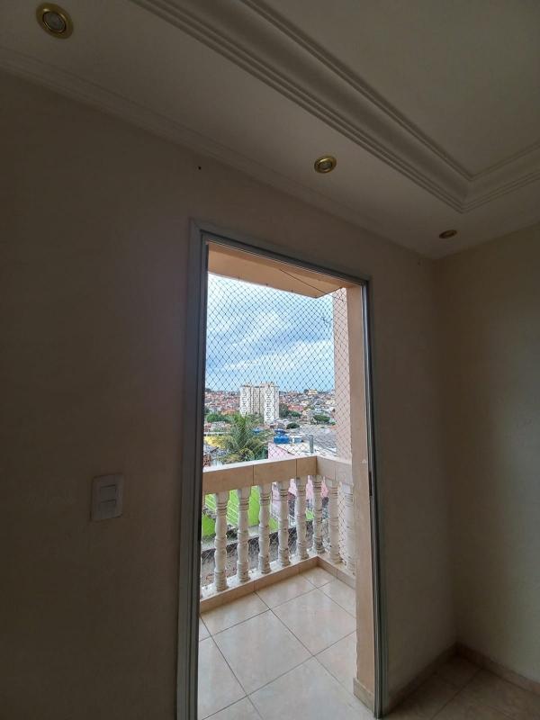 Apartamento à venda com 2 quartos, 64m² - Foto 9