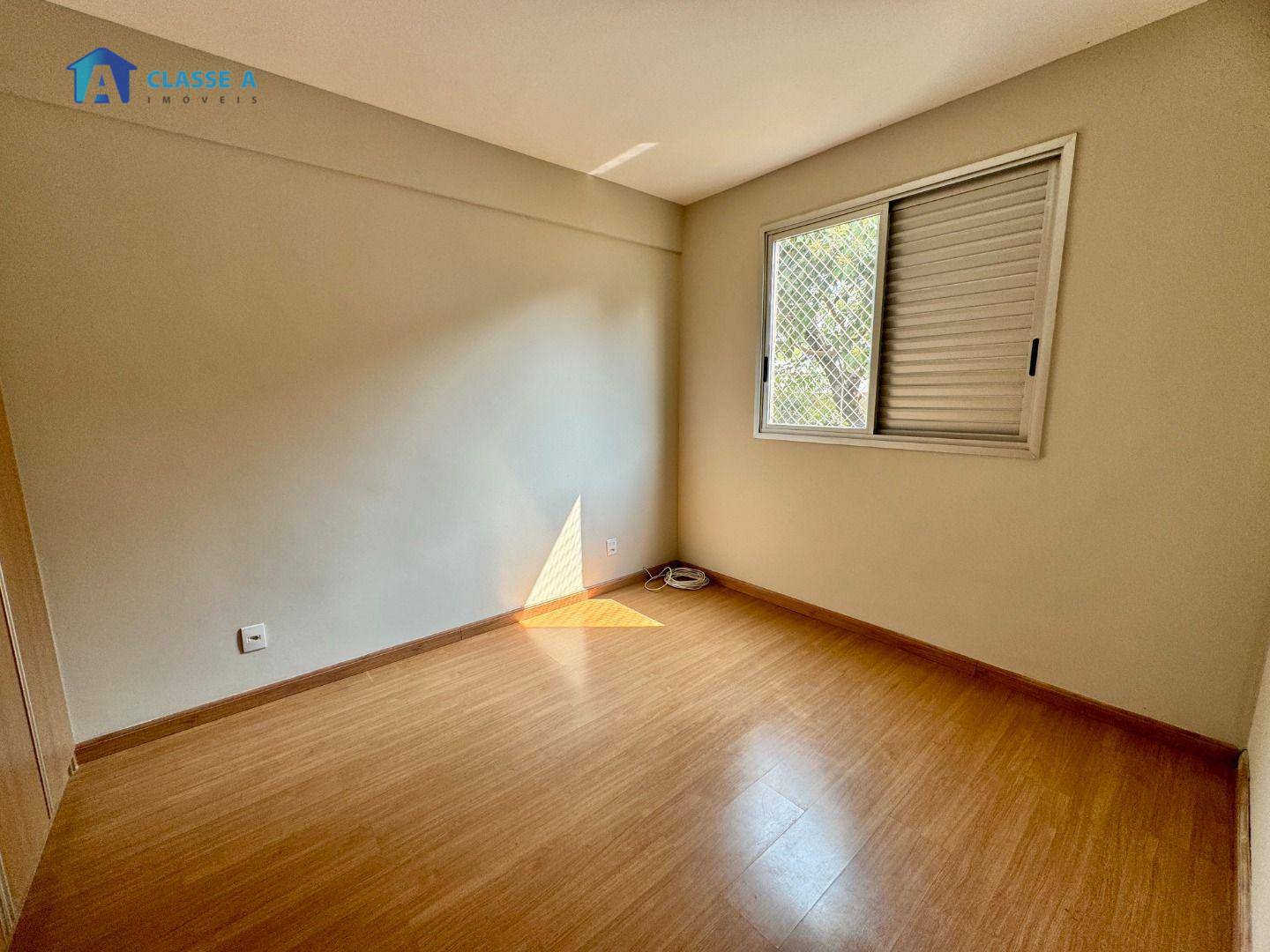 Apartamento à venda com 3 quartos, 90m² - Foto 12