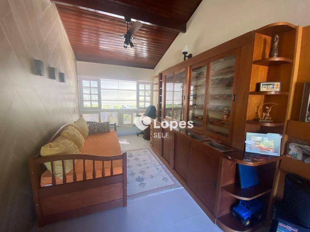 Casa à venda com 5 quartos, 284m² - Foto 16