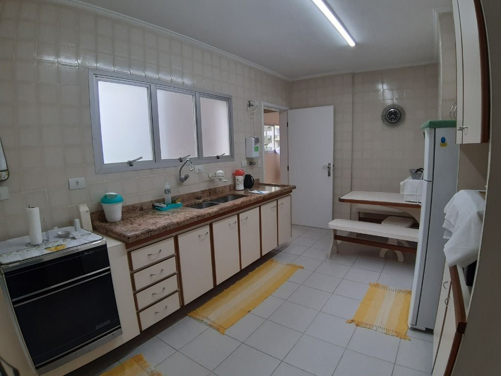 Apartamento à venda com 3 quartos, 130m² - Foto 17