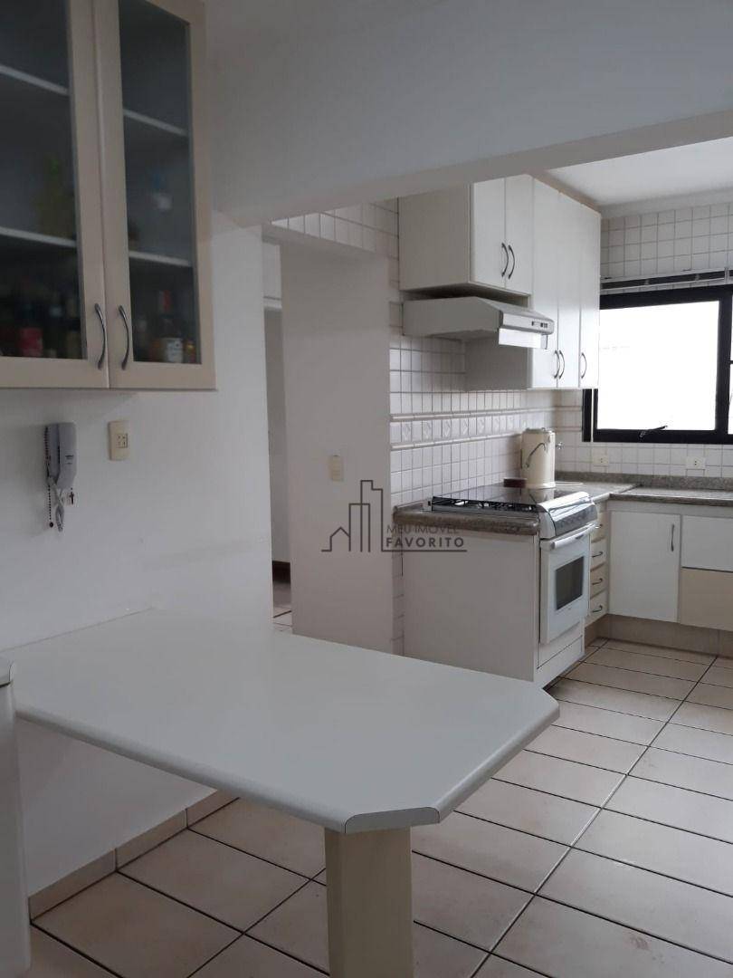 Apartamento para alugar com 3 quartos, 180m² - Foto 19