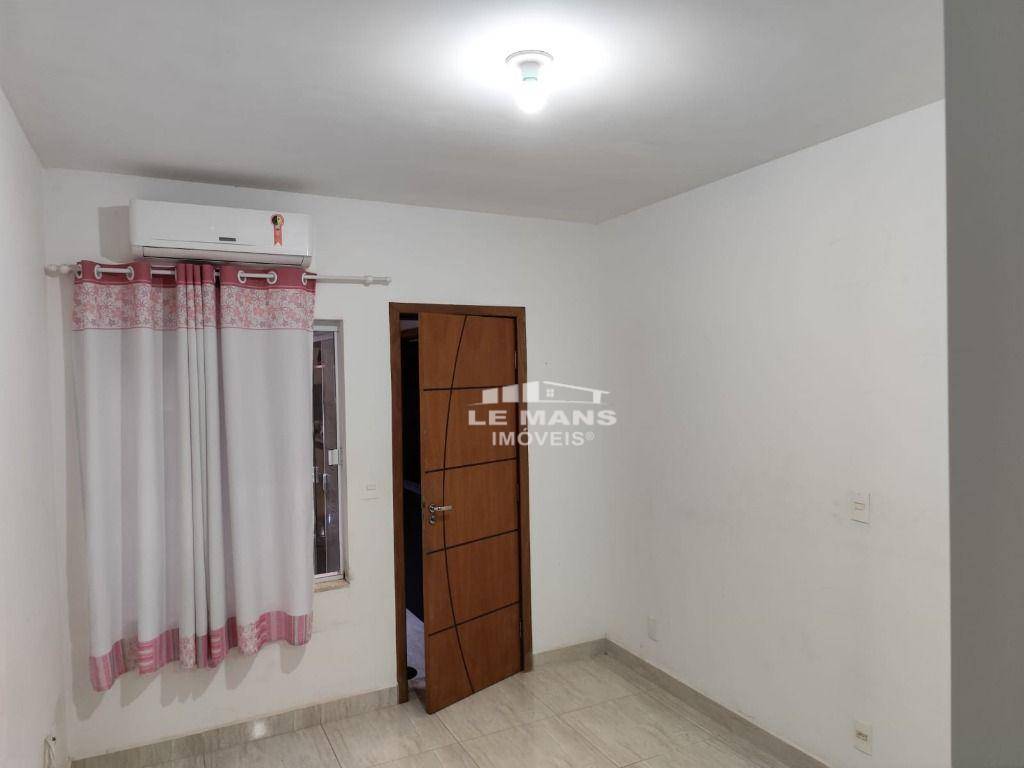 Casa à venda com 5 quartos, 200m² - Foto 33