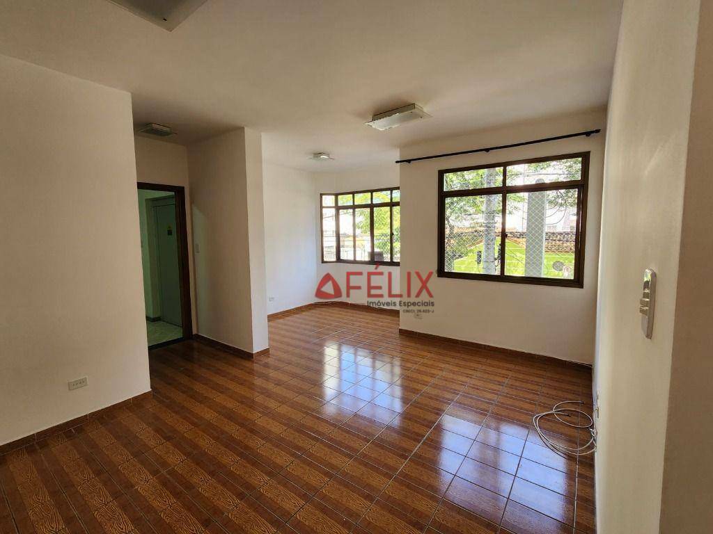 Apartamento à venda com 3 quartos, 111m² - Foto 1