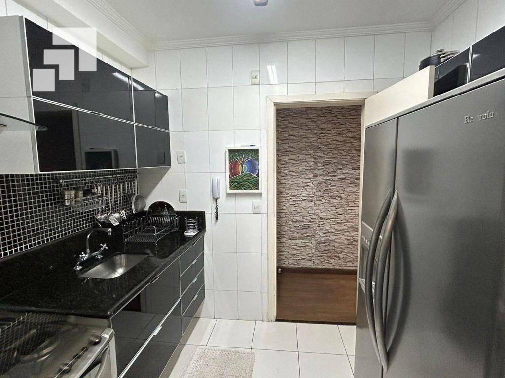 Apartamento à venda com 2 quartos, 87m² - Foto 11