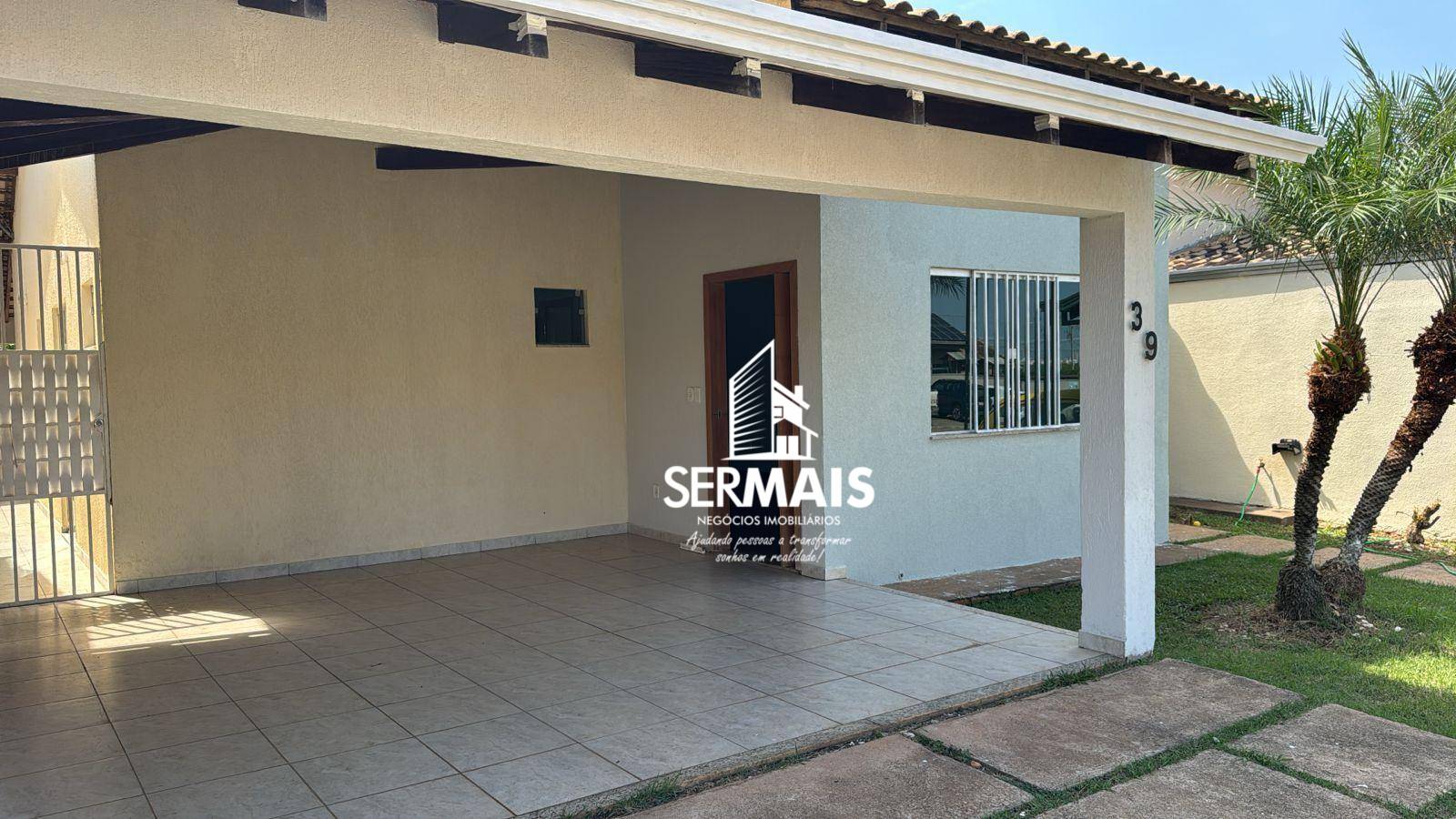 Casa, 4 quartos, 226 m² - Foto 1