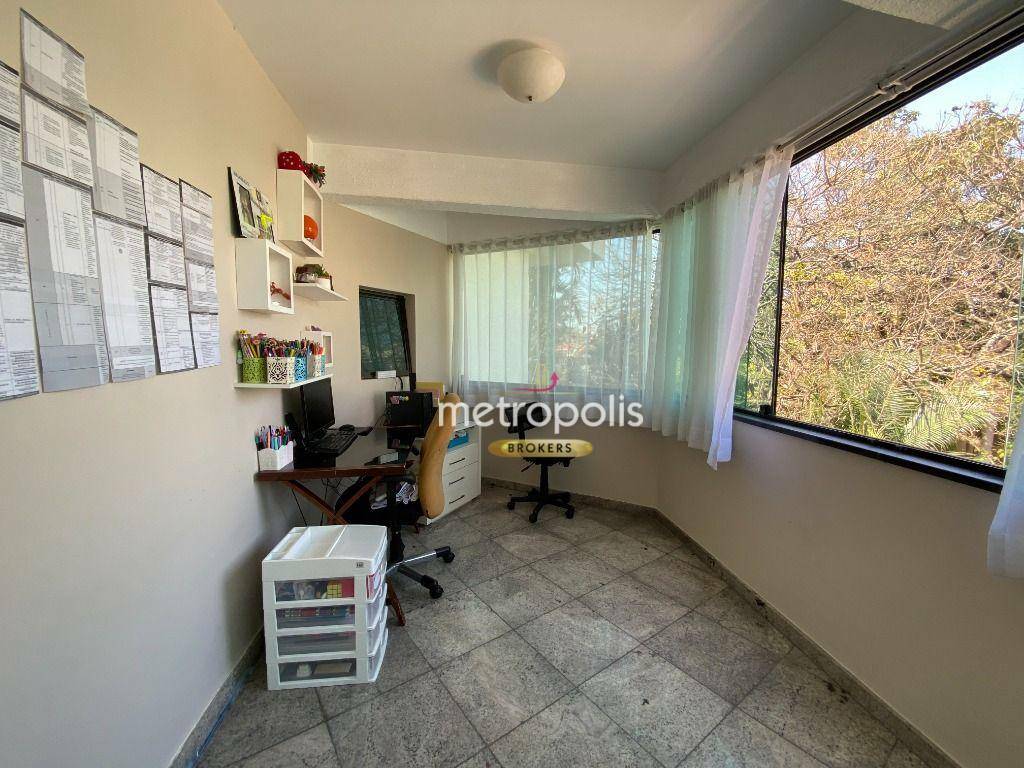 Sobrado para alugar com 4 quartos, 650m² - Foto 44