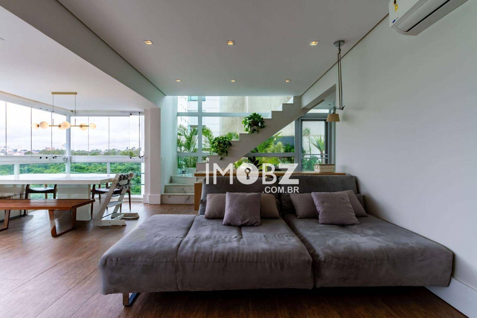 Apartamento à venda com 3 quartos, 171m² - Foto 1