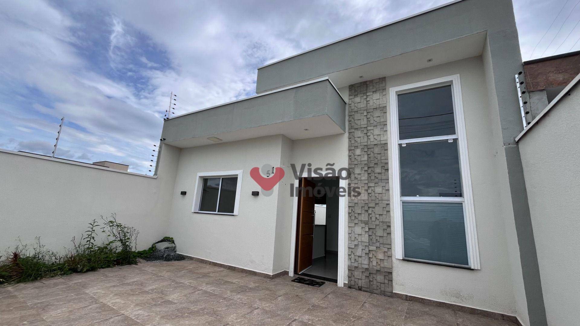 Casa à venda com 3 quartos, 94m² - Foto 1