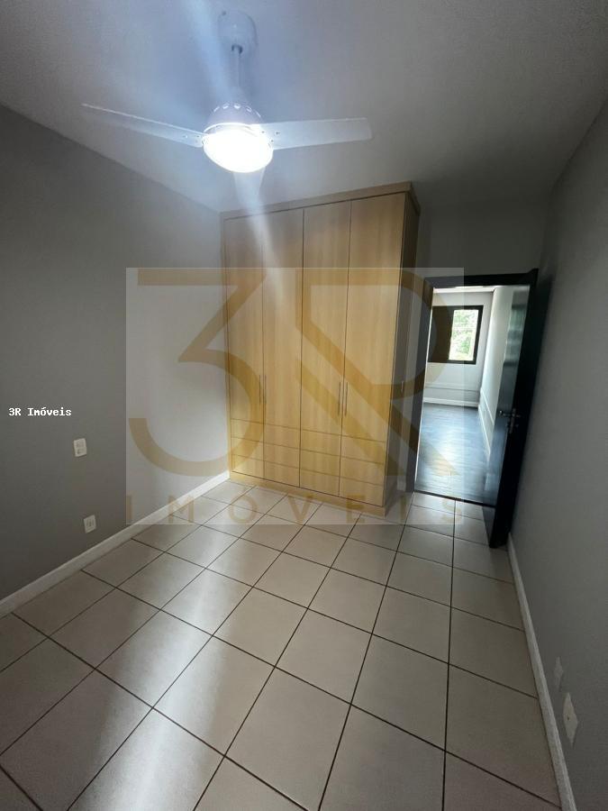 Apartamento para alugar com 3 quartos, 138m² - Foto 4