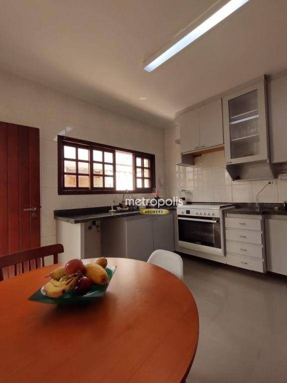 Sobrado à venda com 3 quartos, 257m² - Foto 11