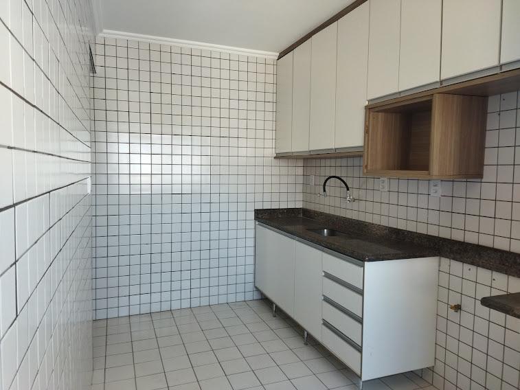 Apartamento à venda com 4 quartos, 136m² - Foto 6