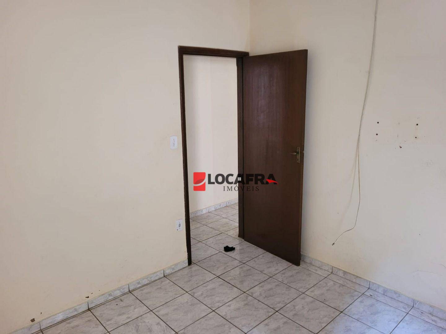 Casa à venda com 2 quartos, 200M2 - Foto 9