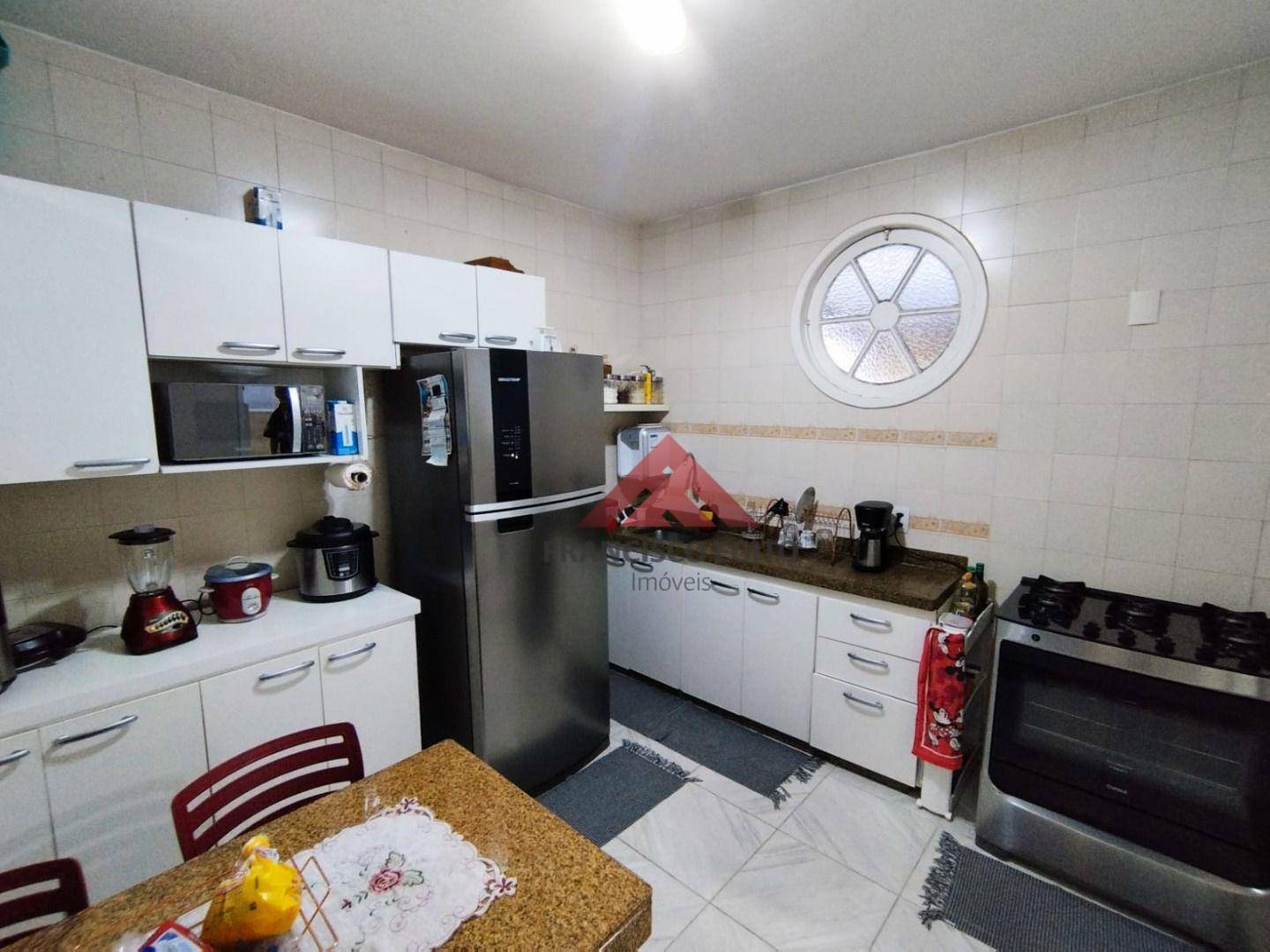 Casa à venda com 2 quartos, 89m² - Foto 18