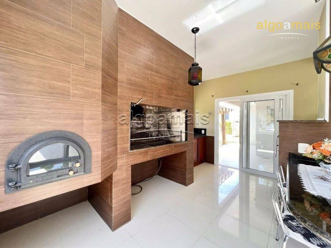 Casa de Condomínio à venda com 3 quartos, 219m² - Foto 13