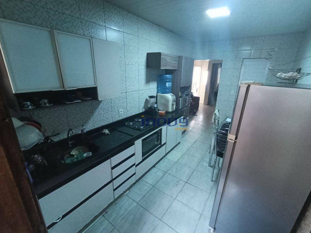 Casa à venda com 3 quartos, 165M2 - Foto 11