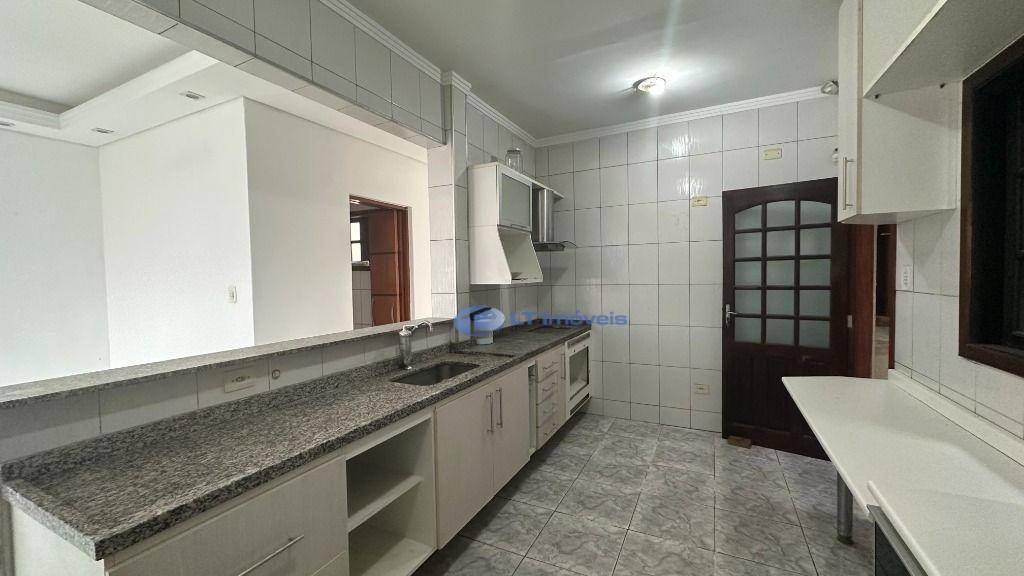 Casa à venda com 3 quartos, 125m² - Foto 1