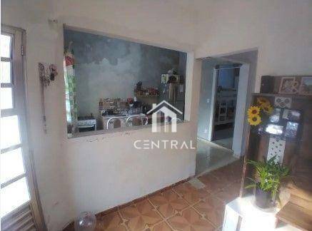 Casa à venda com 2 quartos, 130m² - Foto 4