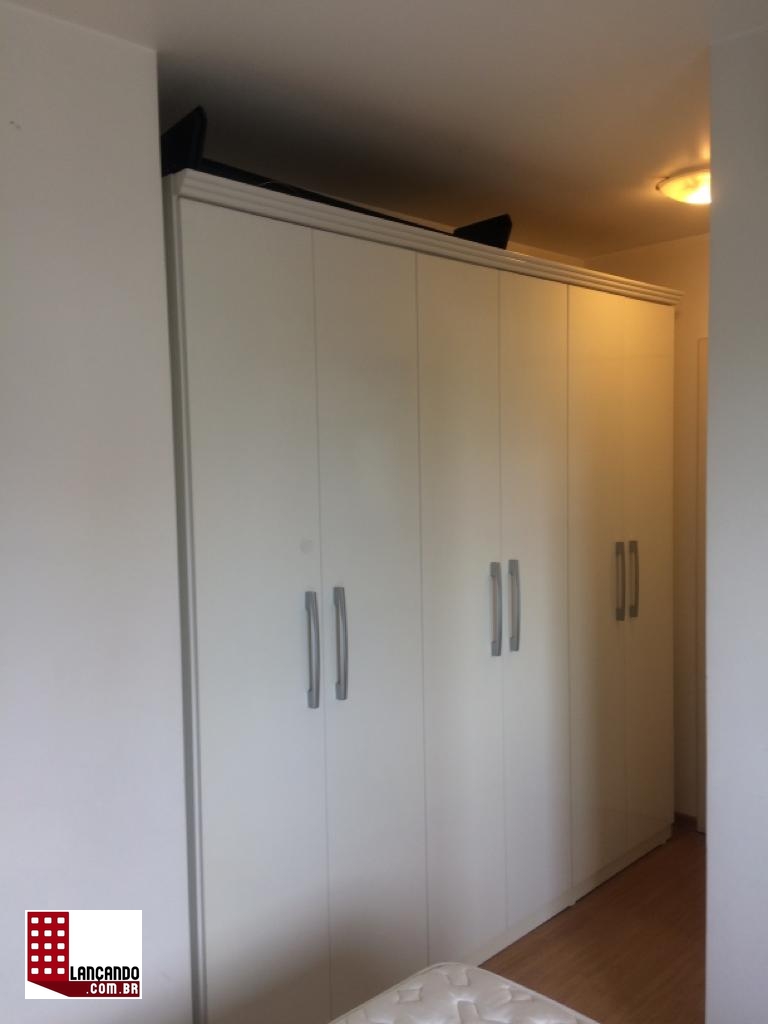 Apartamento à venda com 2 quartos, 66m² - Foto 2