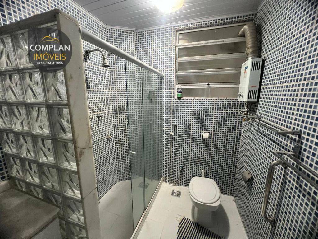 Apartamento à venda com 2 quartos, 75m² - Foto 13