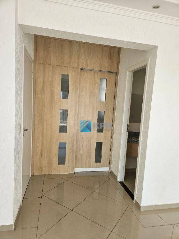 Apartamento para alugar com 3 quartos, 102m² - Foto 8