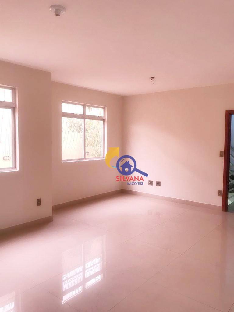 Apartamento para alugar com 3 quartos, 120m² - Foto 1