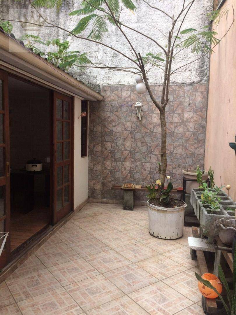 Sobrado à venda com 3 quartos, 180m² - Foto 29