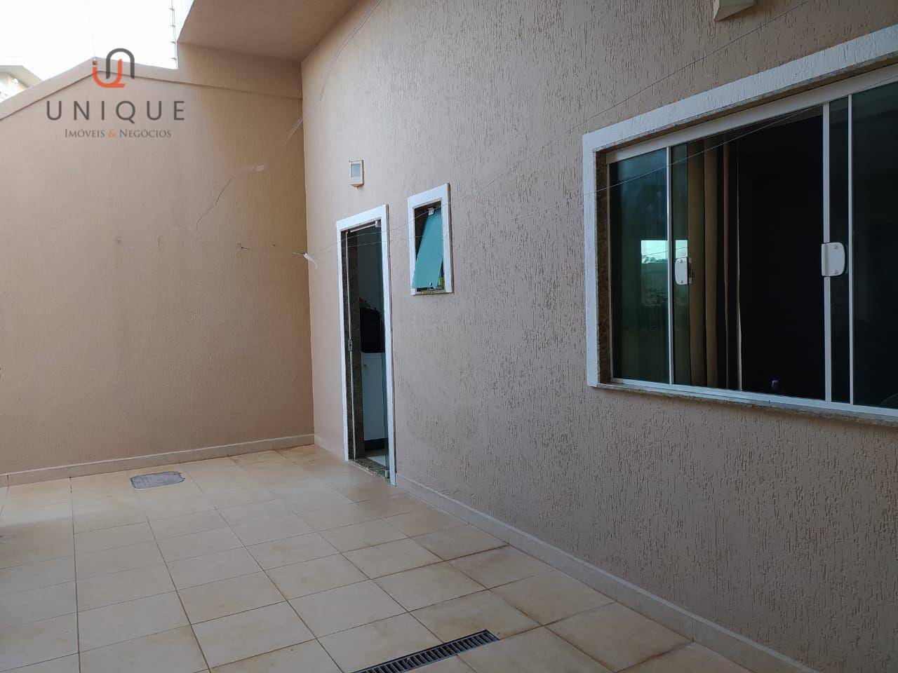 Casa à venda com 3 quartos, 330M2 - Foto 9