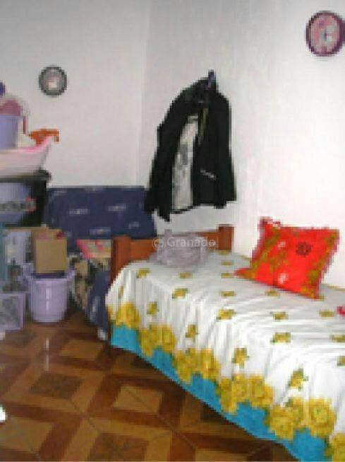 Sobrado à venda com 3 quartos, 180m² - Foto 2