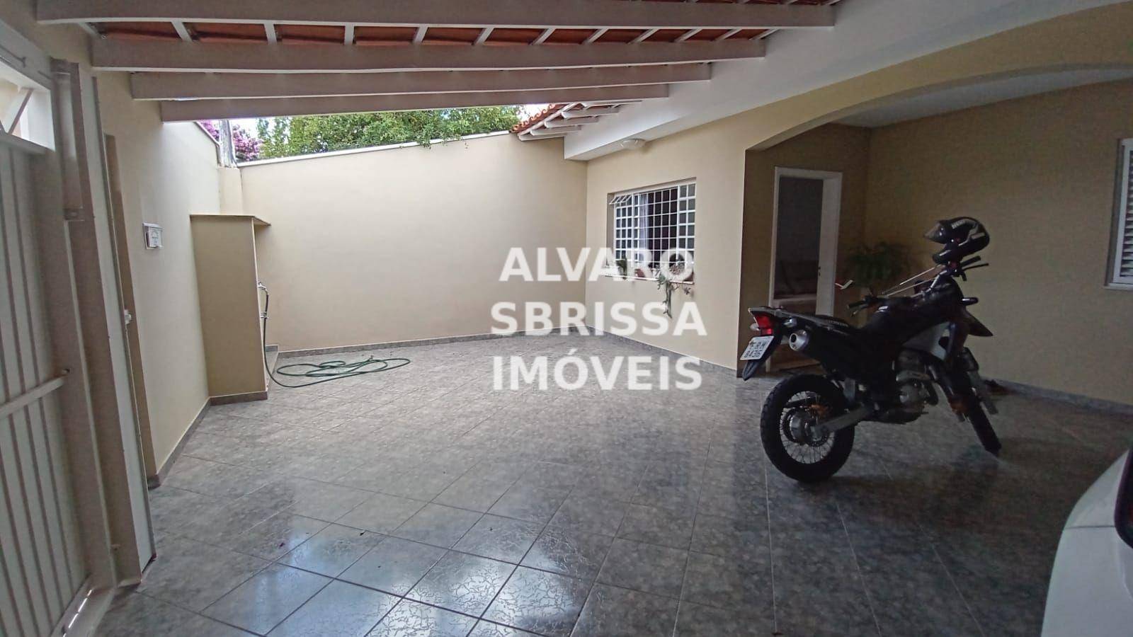 Casa à venda com 3 quartos, 158m² - Foto 3