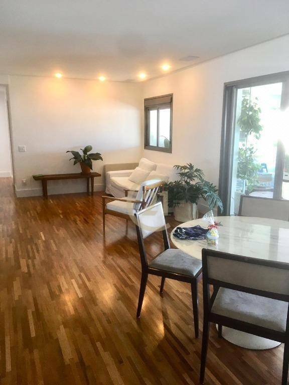 Apartamento à venda com 3 quartos, 173m² - Foto 8