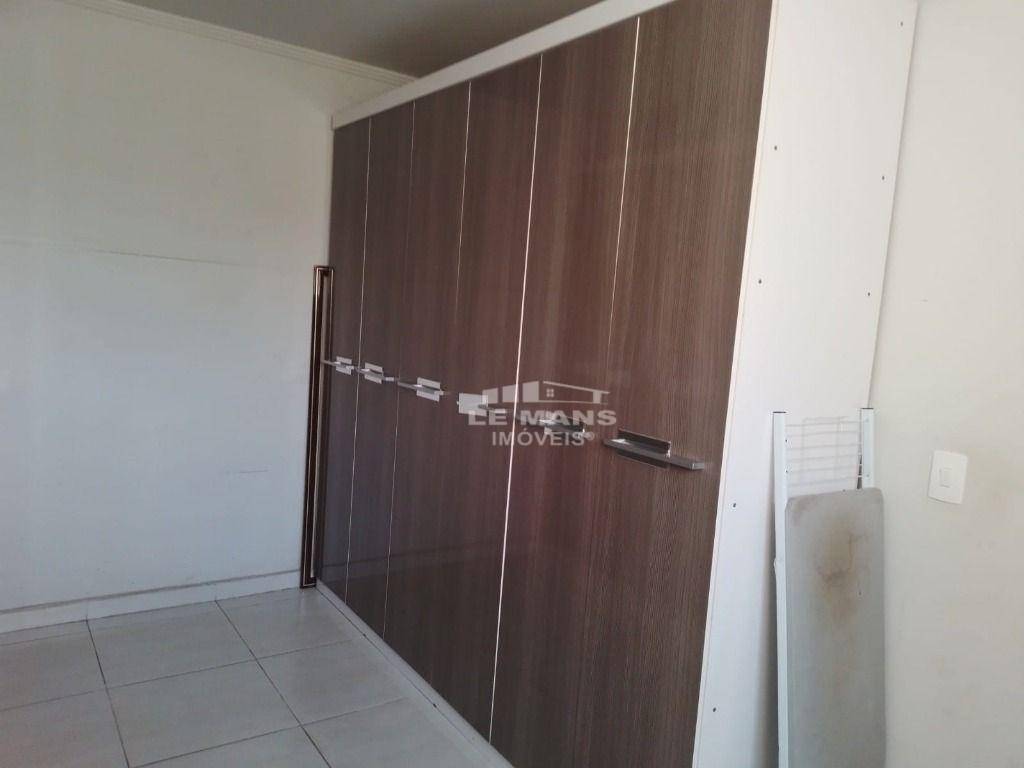 Casa à venda com 6 quartos, 296m² - Foto 22