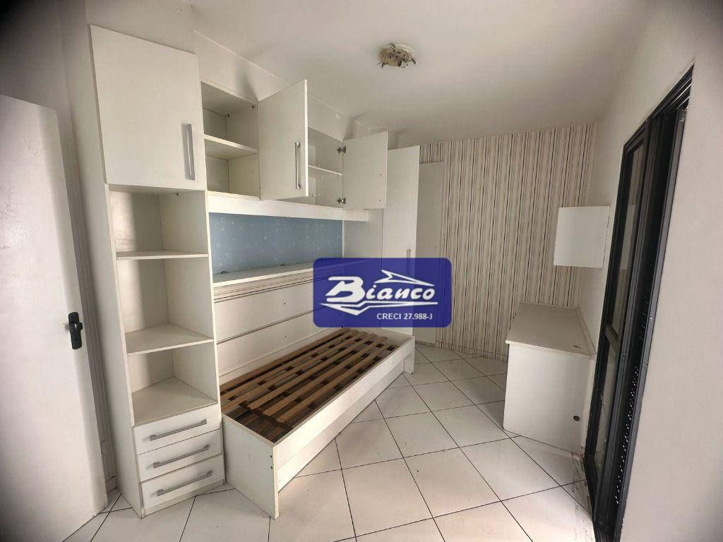 Apartamento à venda com 2 quartos, 65m² - Foto 16